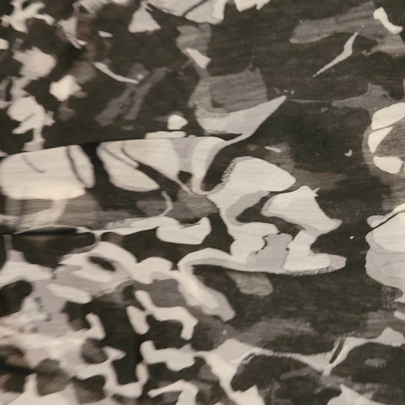 Cleo petites top. - Picture 3 of 4